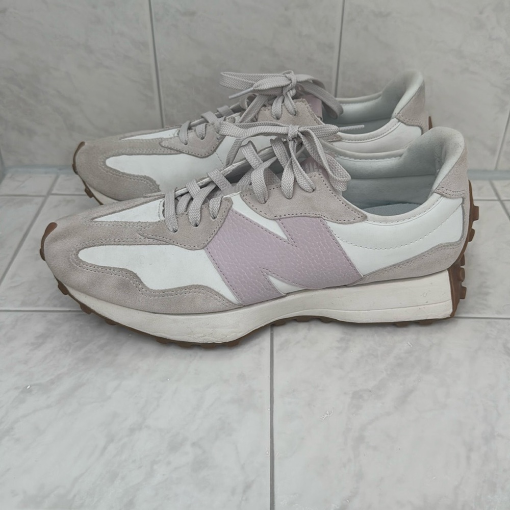 Women’s New Balance 327